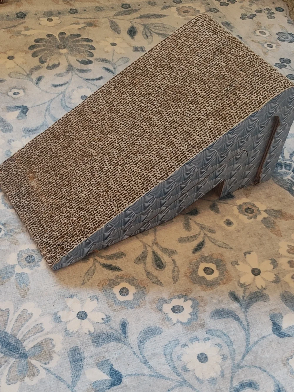 PETS: CAT SCRATCHER SET